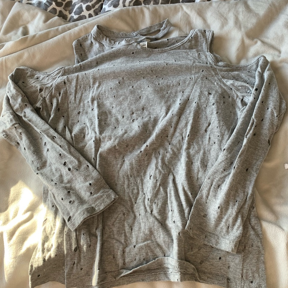 Off the shoulder long sleeve